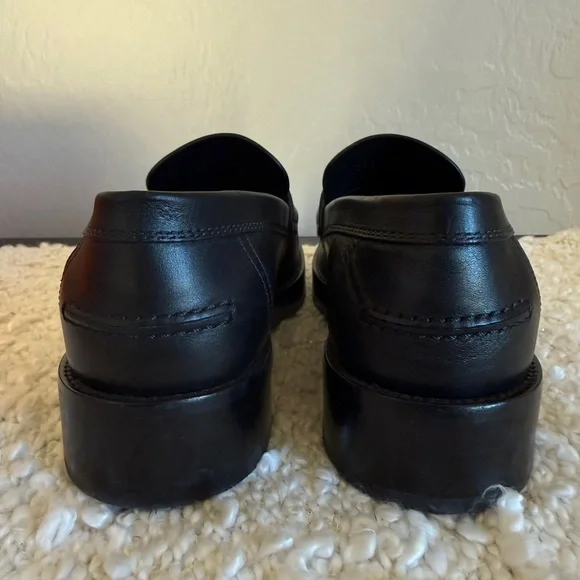 Hermes 2023 Hot Loafers - Picture 10 of 12